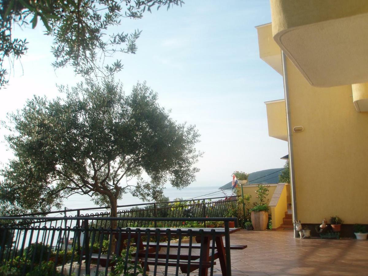 Apartment Jelena راب المظهر الخارجي الصورة